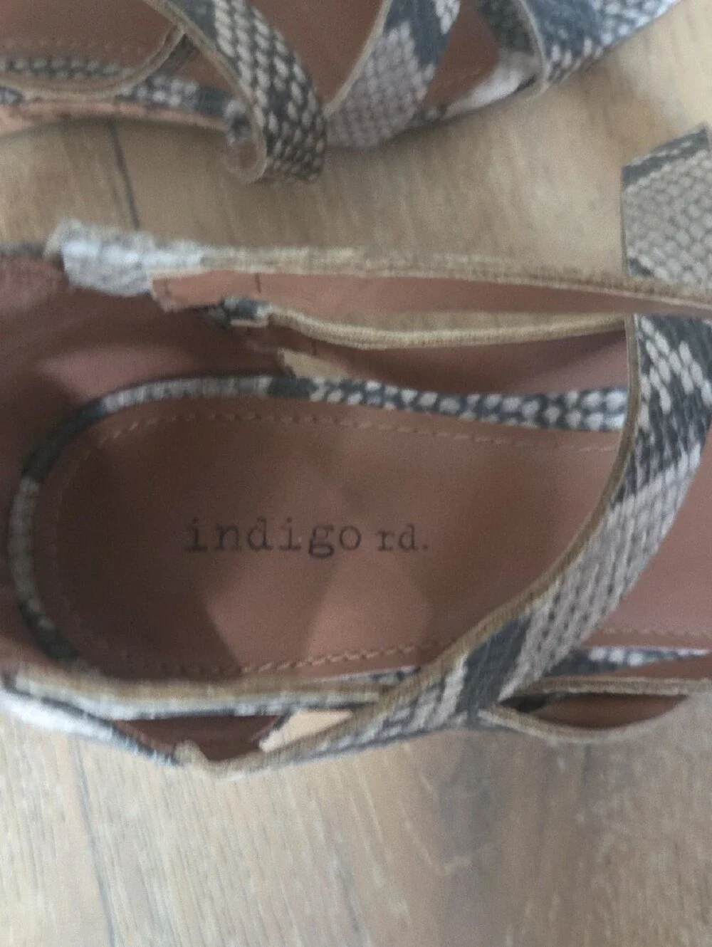 Indigo Rd Snakeskin Pattern Sandals - Gray/Ivory, Size 10, Like New.
